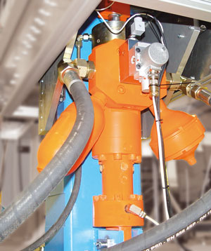 Cilindro de prueba Hänchen Foto del cilindro de prueba con acumulador de membrana y vejiga